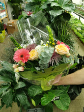 Load image into Gallery viewer, Mixed bouquets of flowers